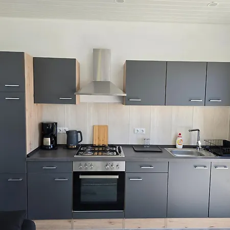 Apartment Victory 2 *